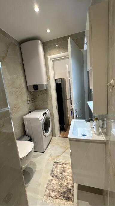 Studio City Center Тирана Экстерьер фото